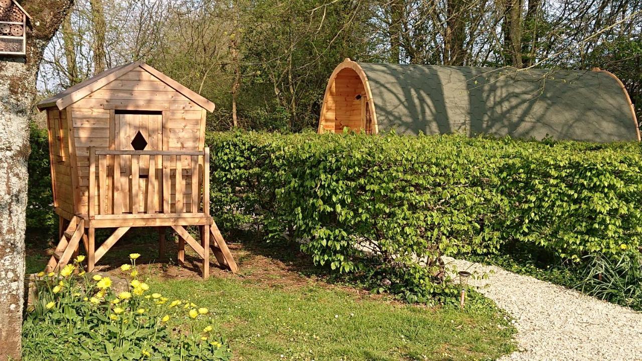 Cabane En Bois Avec Bain Nordique Asnieres-sur-Vegre Ngoại thất bức ảnh